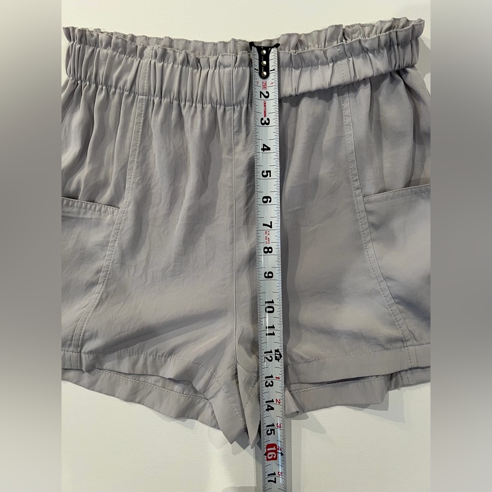 BBDakota Paper Bag High Waist Cargo Utility Light Grey Medium Shorts Wide Pocket - Picture 5 of 10